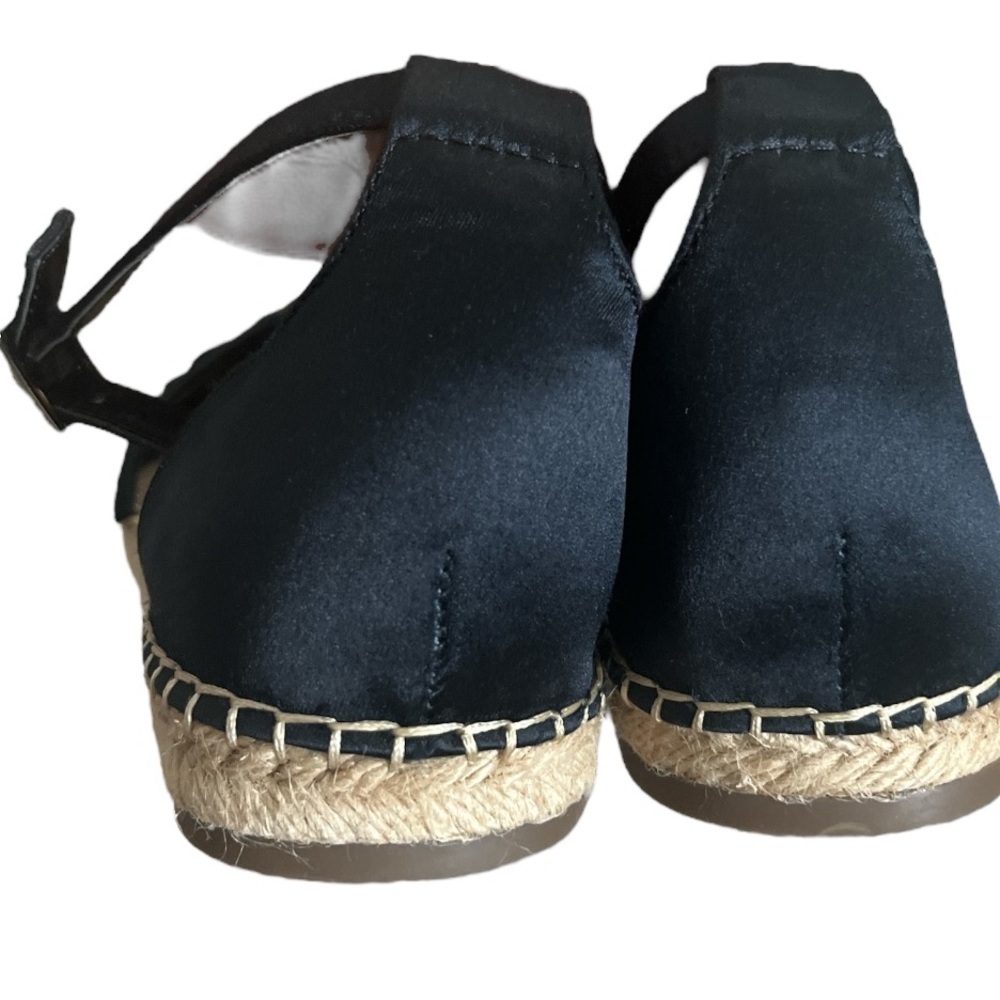 Isaac Mizrahi Live Immittie Slip On Loafers Black Floral Detail Women’s Sz 9.5 - Picture 4 of 9